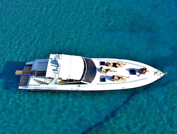 THEODOROU / GLARONISI ISLAND