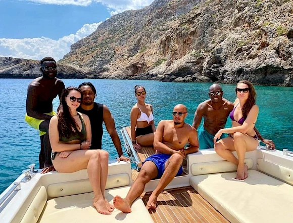 THEODOROU / GLARONISI ISLAND