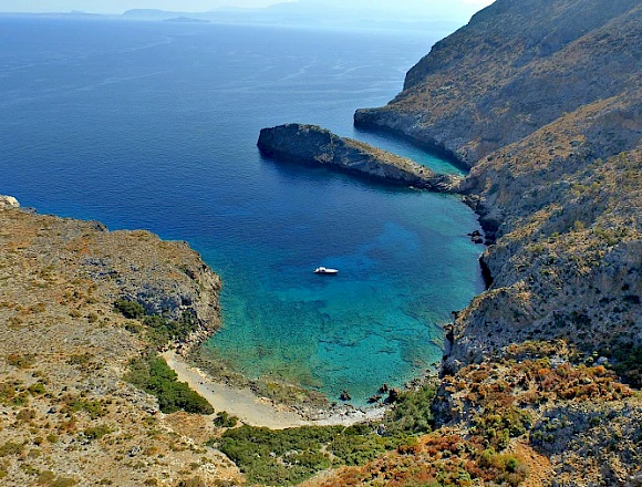 MENIES BAY - CHOIRONISIA BAY