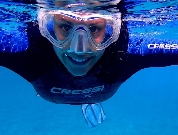 MENIES BAY - CHOIRONISIA BAY