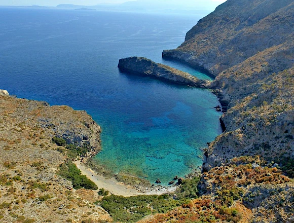 MENIES BEACH AND HIRONISIA BAY CRUISE